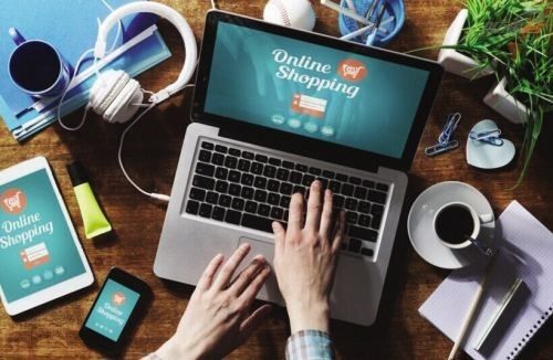 最后來(lái)說(shuō)一個(gè)正能量的故事，一個(gè)關(guān)于兩代人理性消費(fèi)理性投資的故事。